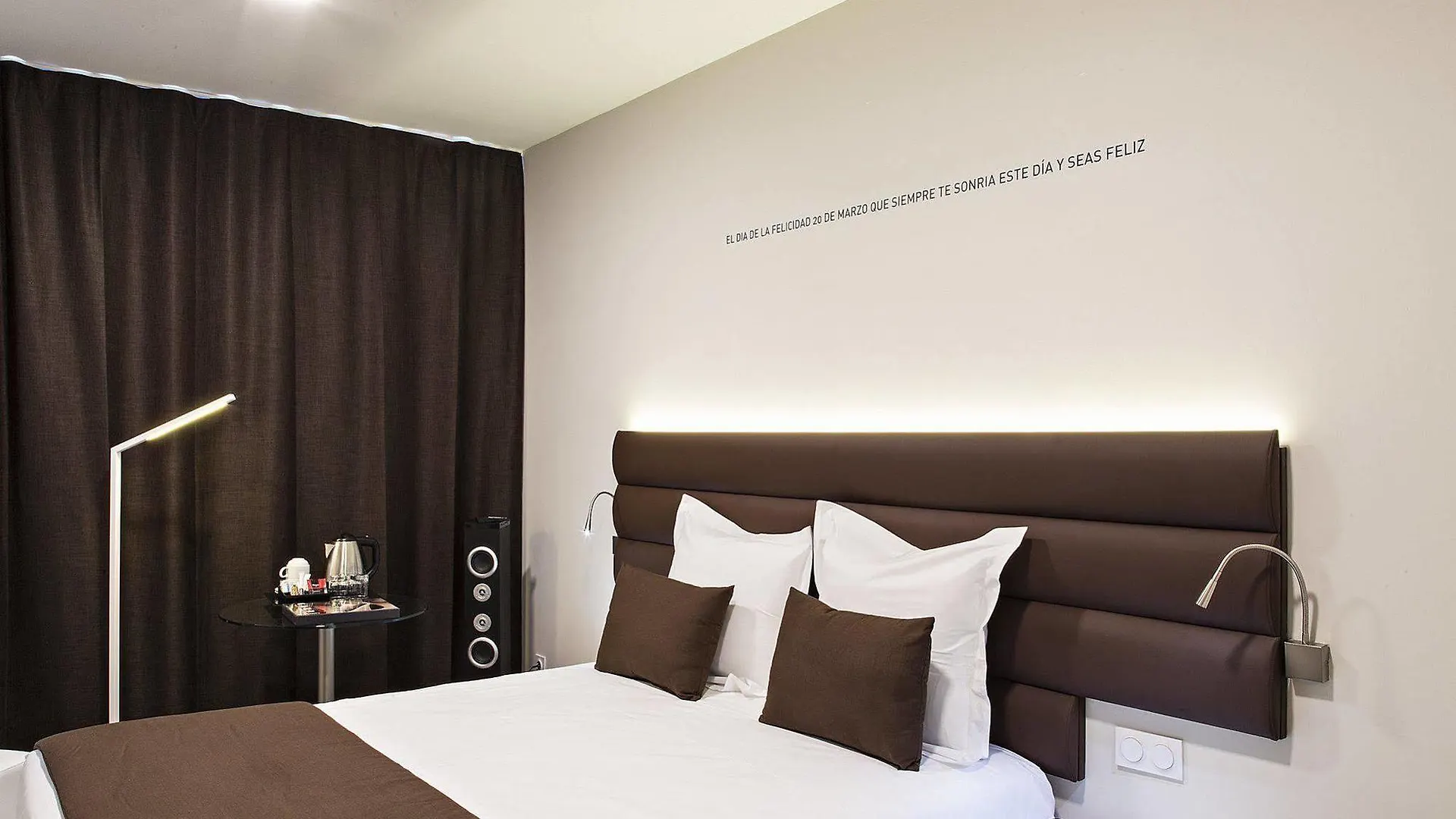 1881 Barcelona Gran Rosellon Hotel 4*,